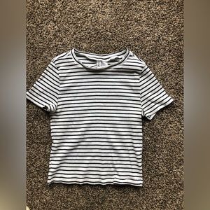 Stripped black and white tight crop top